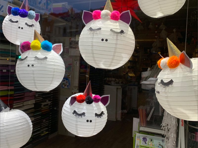 LATERNE, LATERNE …